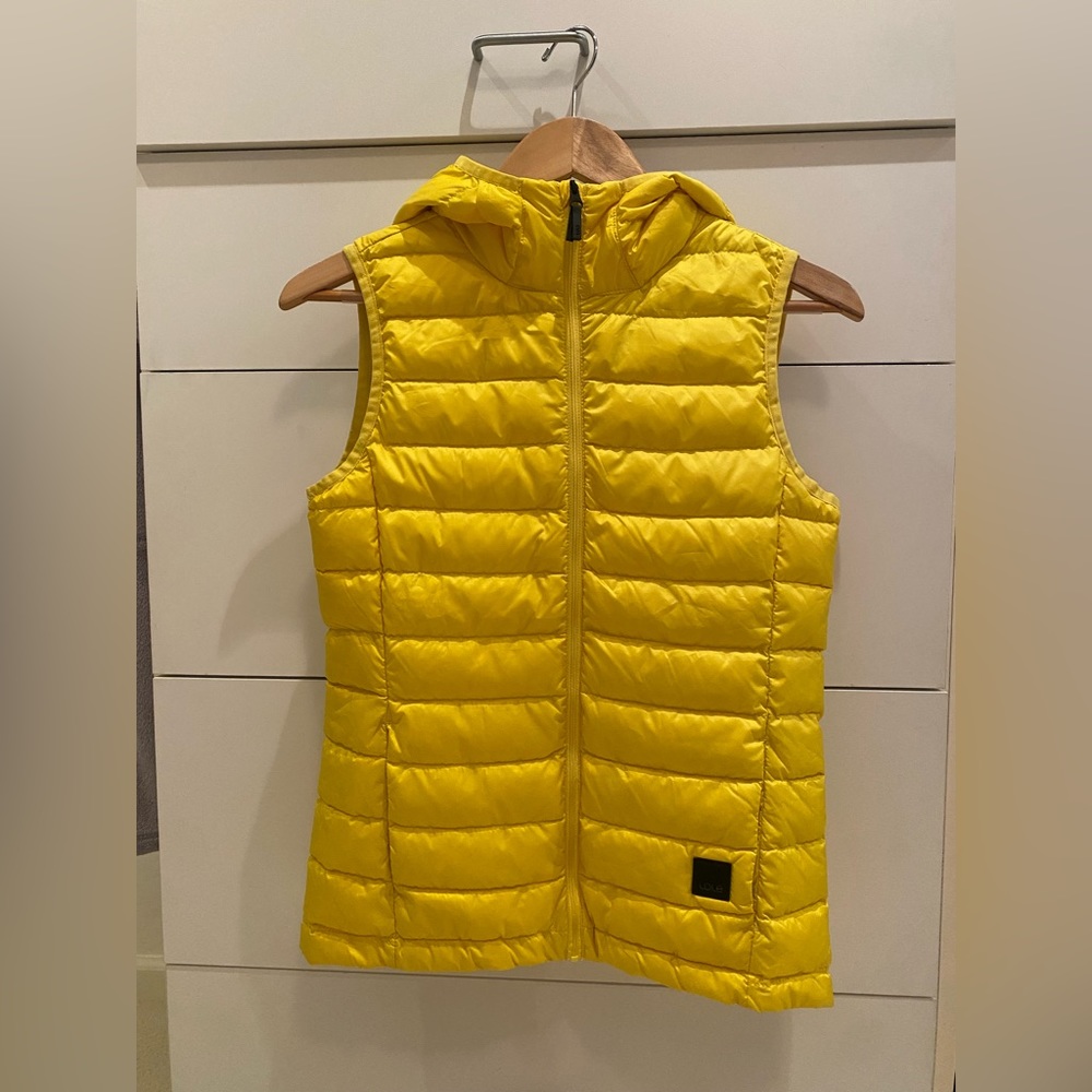 Lole yellow vest, size xs